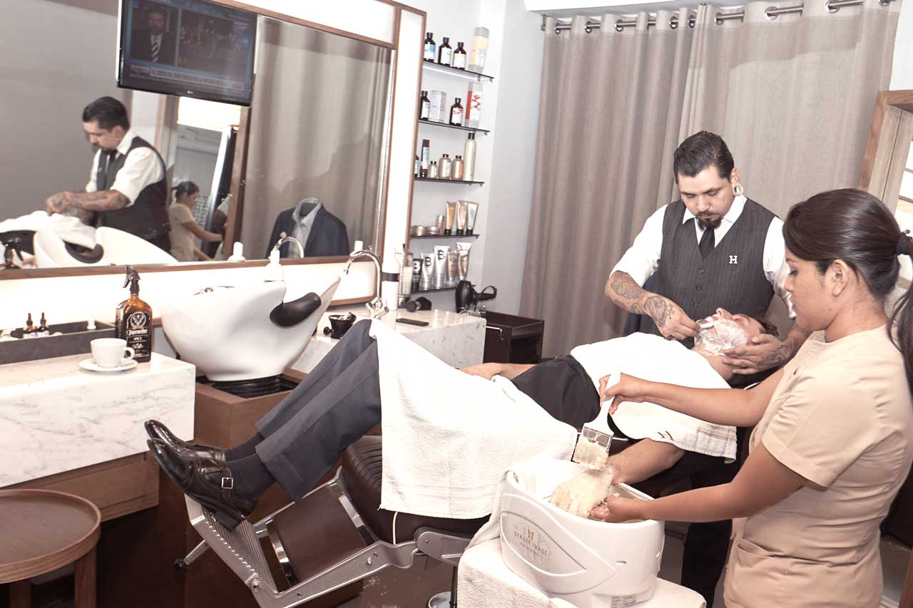 Cuidado de manos con parafinan para Hombre - Homme Luxury Barbers