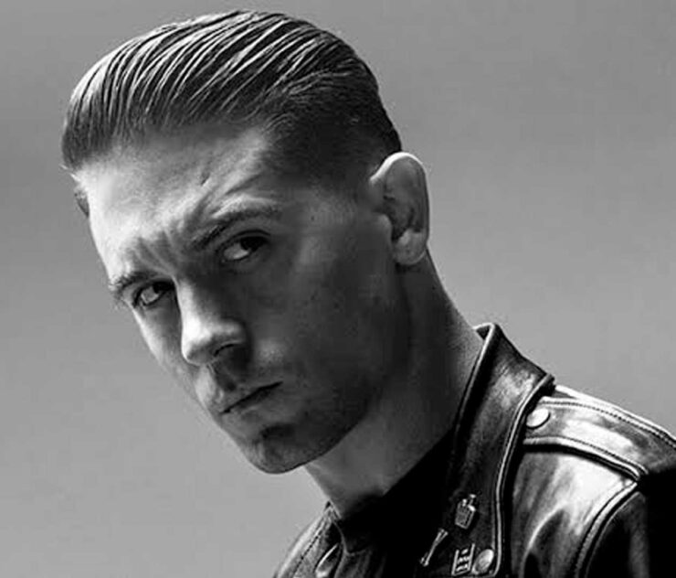 Perfil del rostro de un hombre - Homme Luxury Barbers